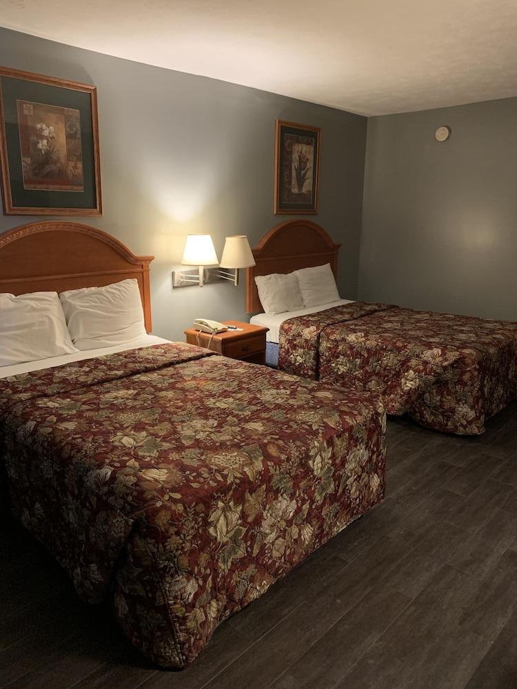 Royal Inn Taylorsville photo 15