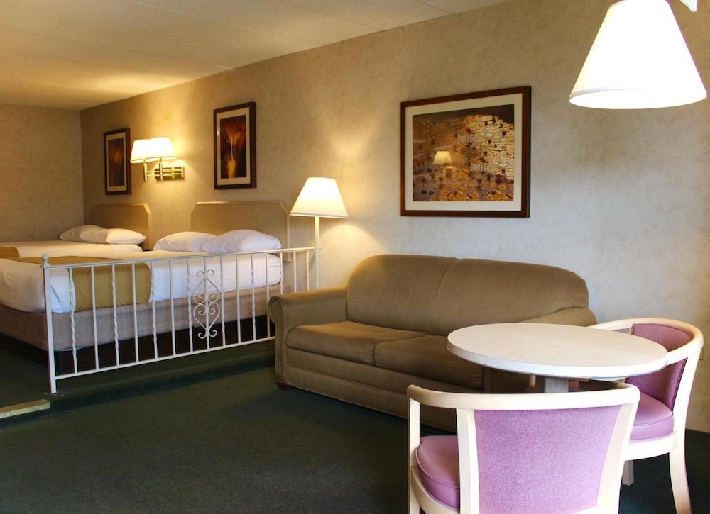Impala Island Inn photo 13