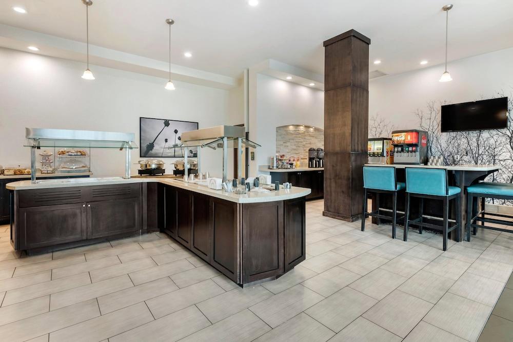 Staybridge Suites St. Petersburg Downtown by IHG photo 58