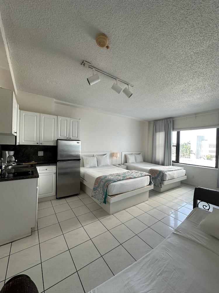 Casablanca Miami Beach photo 64