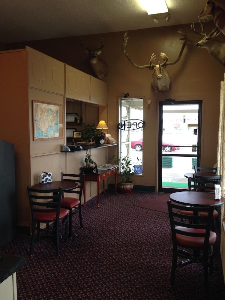 Mobridge Kountry Inn photo 23