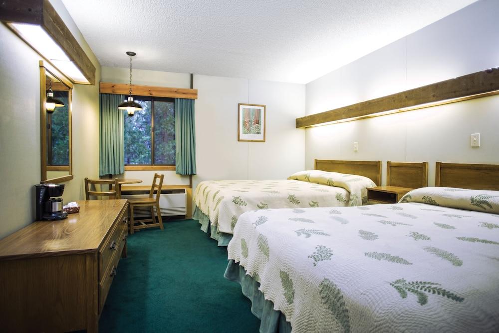 Cedar Grove Lodge photo 2