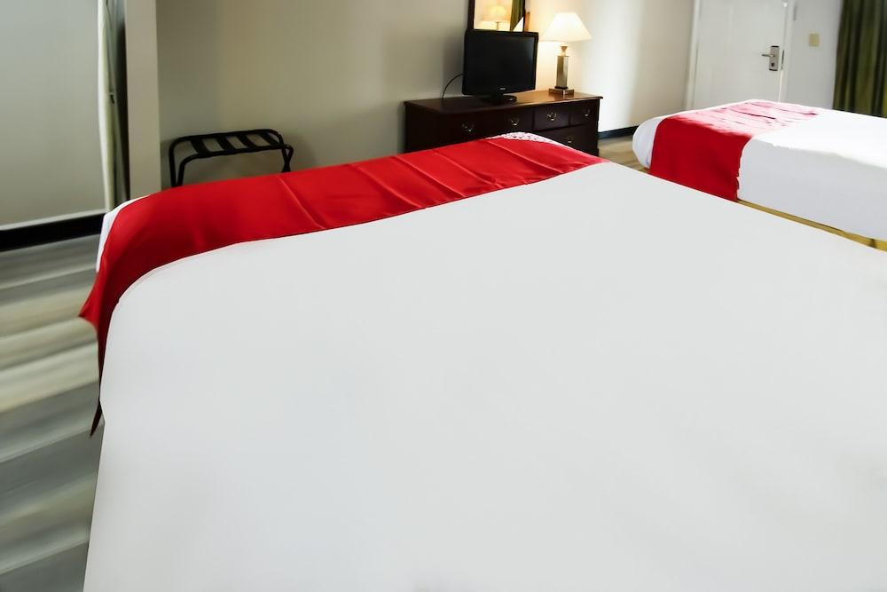 Cypress Inn & Suites Washington by OYO photo 18