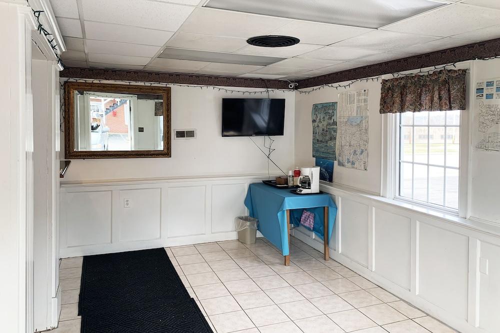 Four Keys Inn photo 6