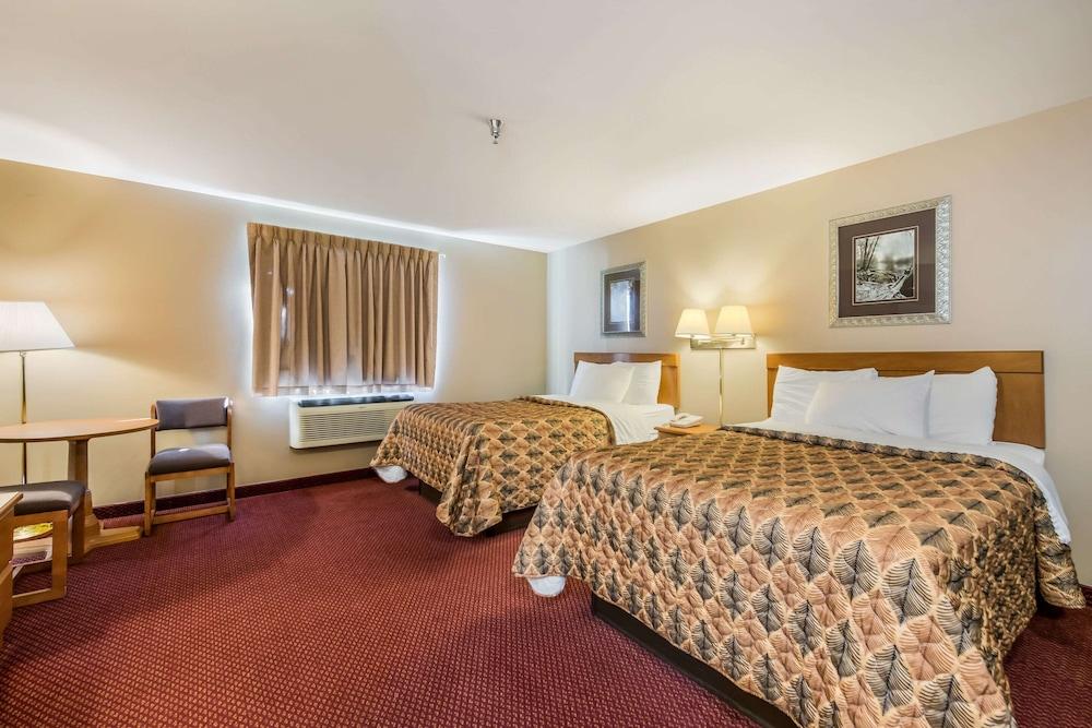 Econo Lodge Rice Lake photo 47