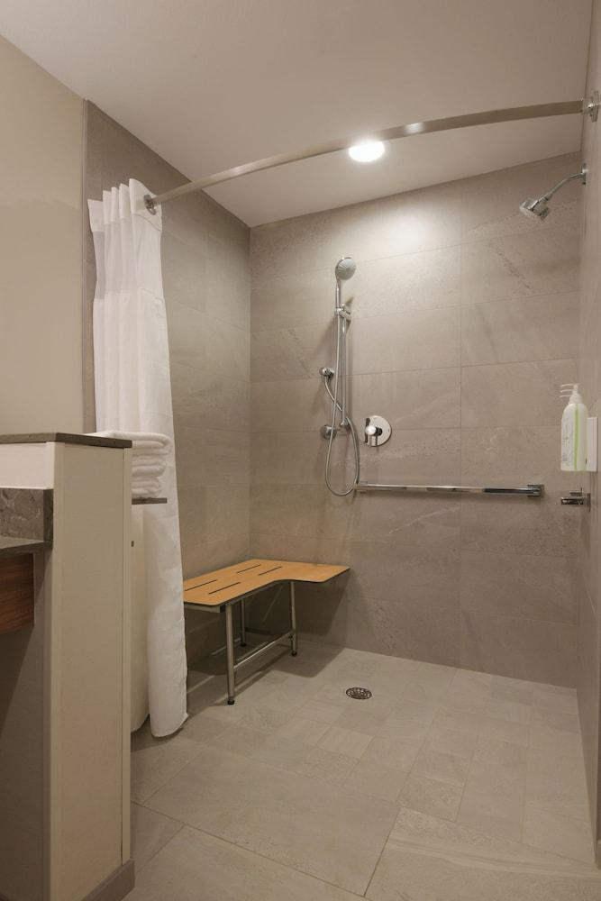 Fairfield Inn and Suites Dallas East photo 19