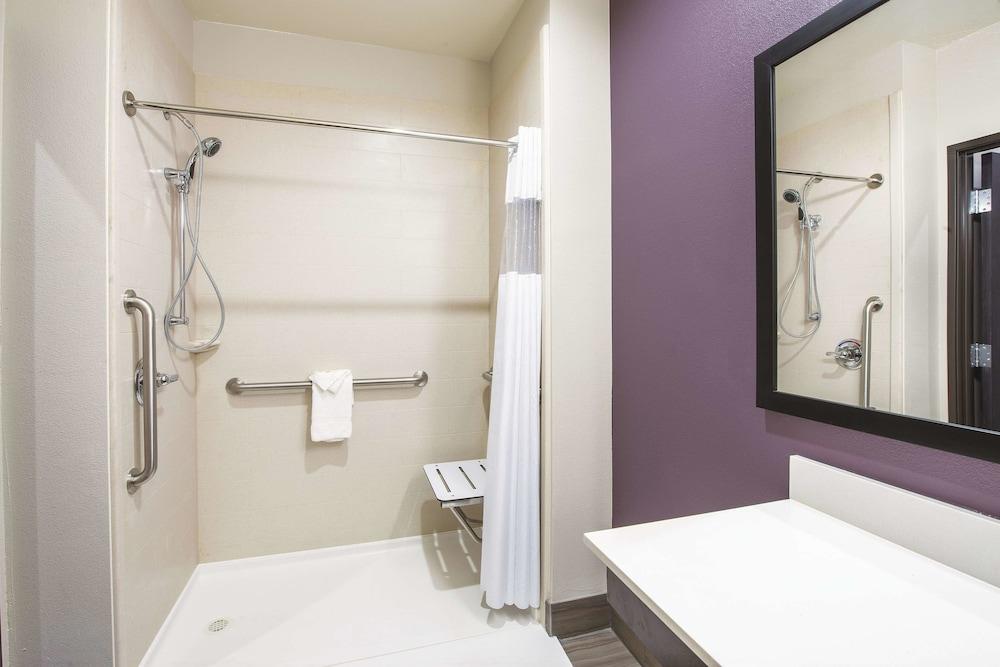 La Quinta Inn & Suites by Wyndham Enid photo 16