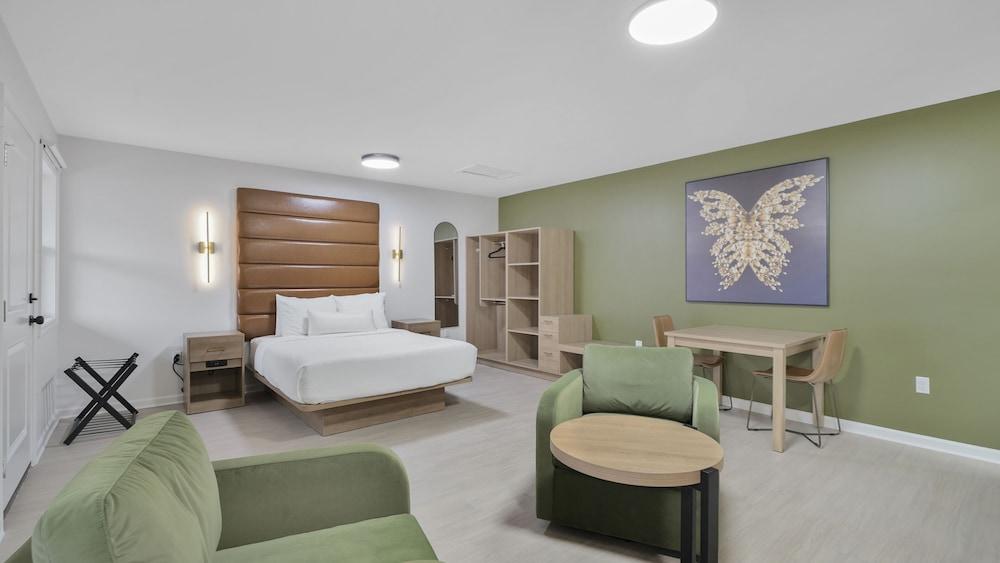 Redamo Suites photo 7