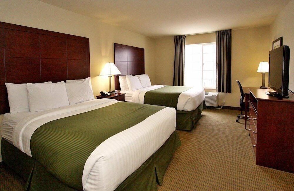 Cobblestone Inn & Suites photo 5