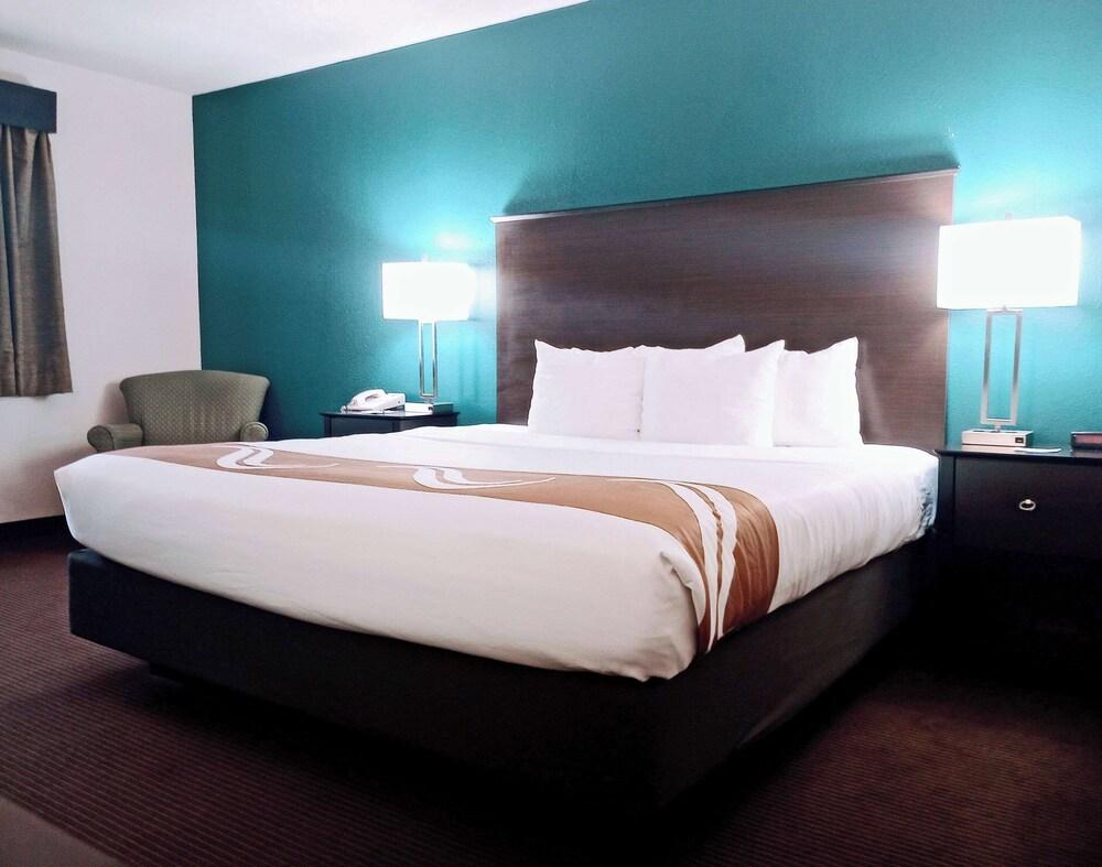 Quality Inn Atchison photo 18