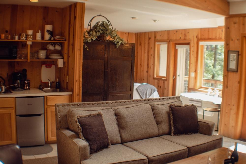 Steamboat Inn photo 97