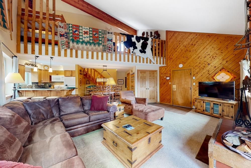 Pine Ridge Condominiums photo 27