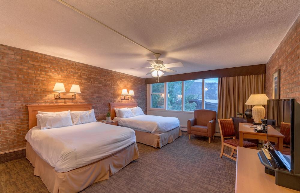 Mountain Chalet Snowmass photo 12