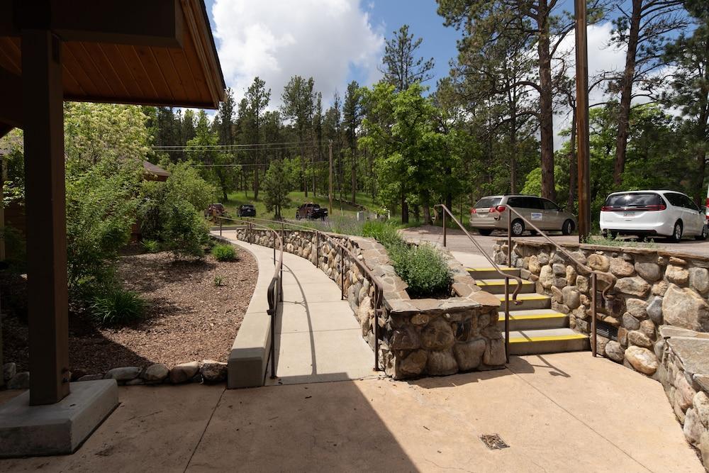 State Game Lodge at Custer State Park Resort photo 43