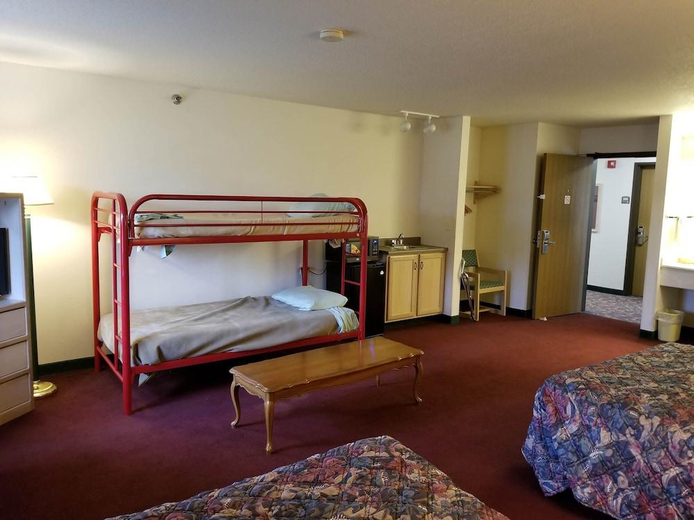 Bilmar Inn & Suites by Hotel O Hwy 77 photo 40