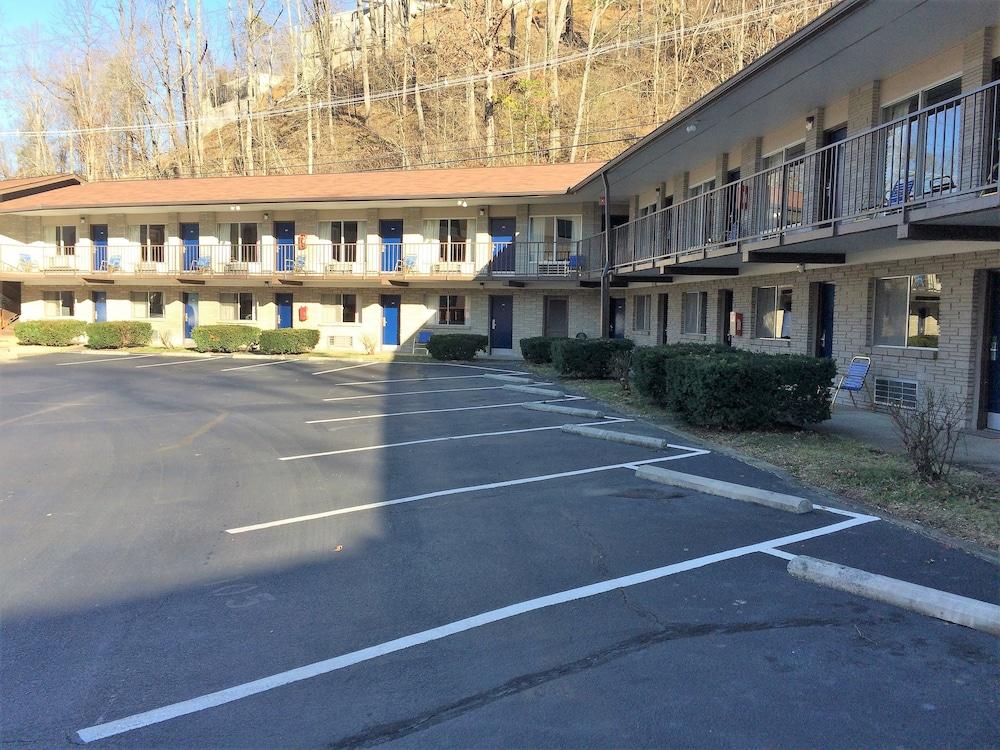 Sidney James Mountain Lodge photo 70