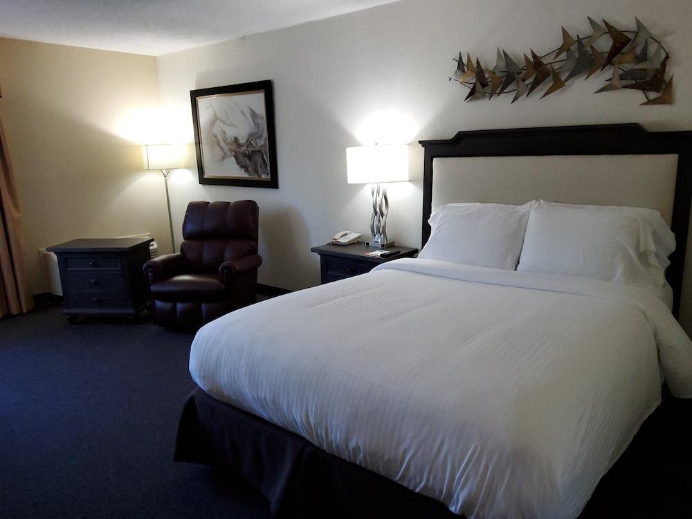 Klopfenstein Inn and Suites photo 35