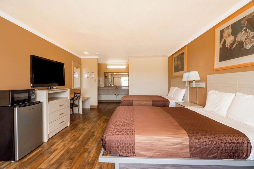 River Valley Motor Inn photo 45