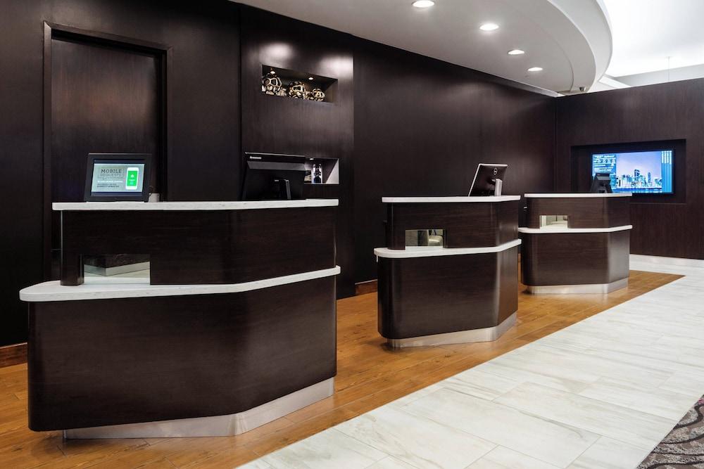 Courtyard by Marriott Miami Downtown photo 1