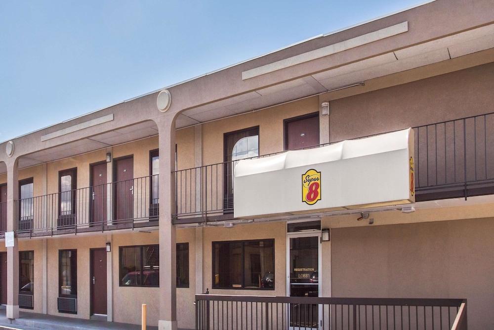 Super 8 by Wyndham Camp Springs/Andrews AFB DC Area photo 14