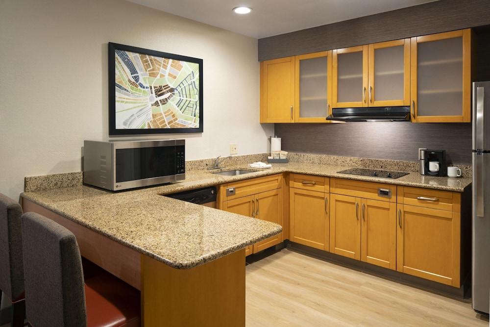 Residence Inn by Marriott Pleasant Hill photo 13
