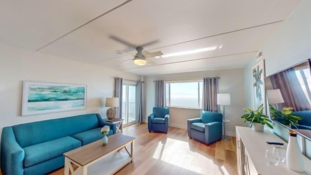 Princess Royale Oceanfront Resort photo 32