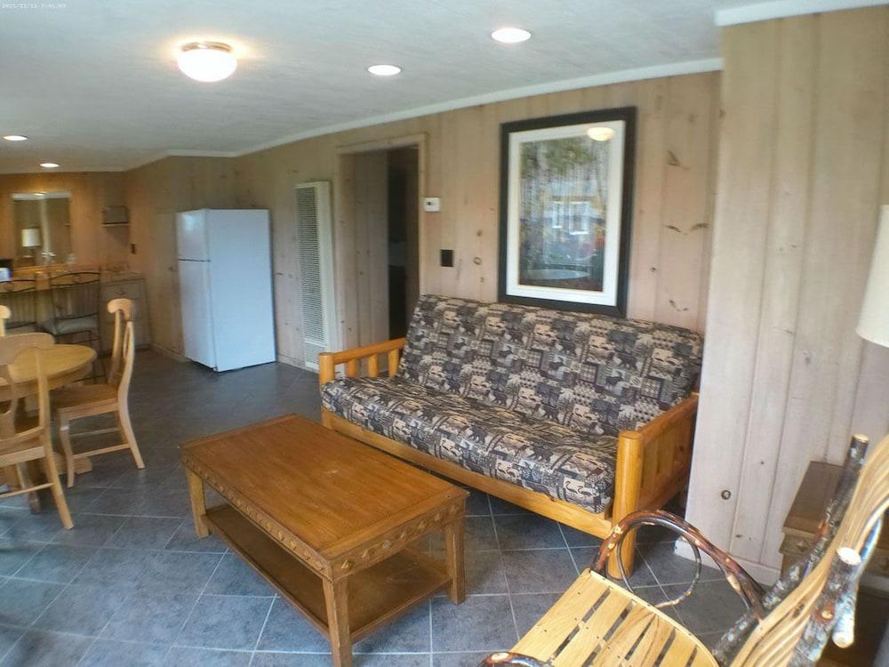 Crystal Lake Resort photo 22