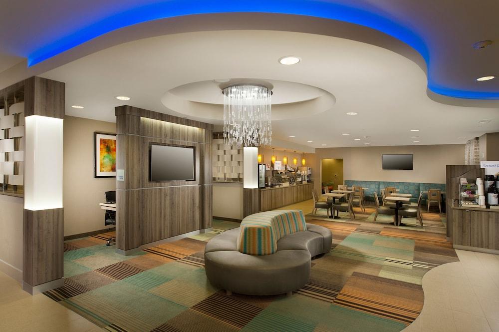 Holiday Inn Express & Suites DFW - Grapevine by IHG photo 38