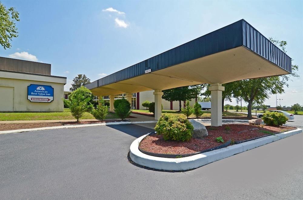Americas Best Value Inn Wilson photo 11