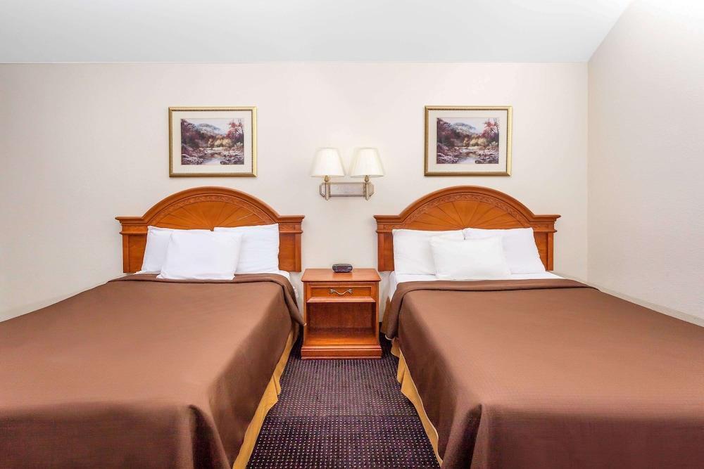 Travelodge by Wyndham Jackson photo 6