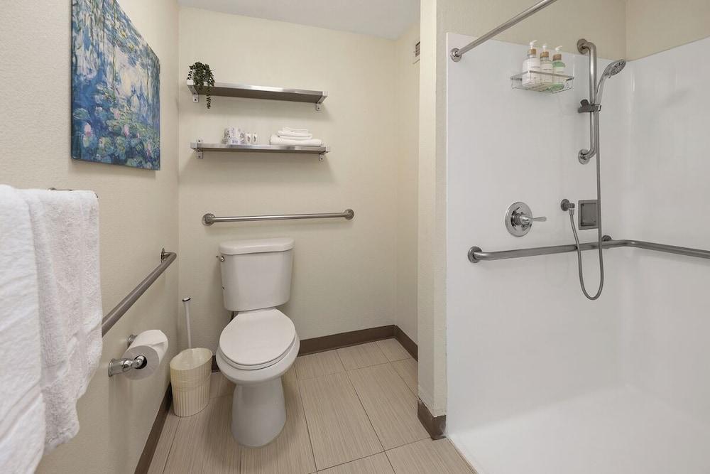 Little Italy Inn - Limited Service Apart Hotel photo 13
