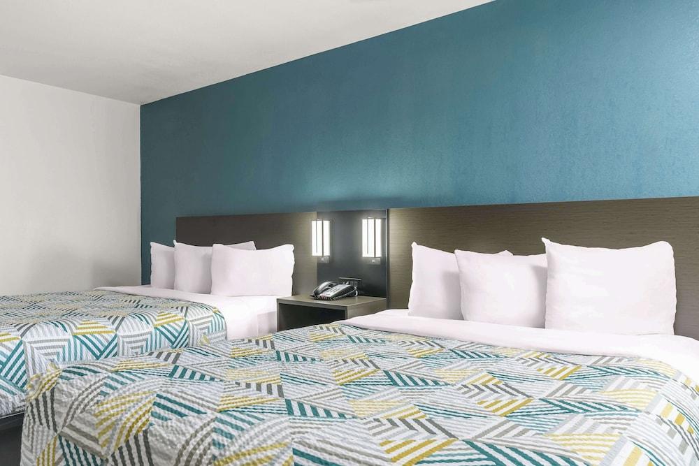 Studio 6 Suites Madera, California - Yosemite photo 11