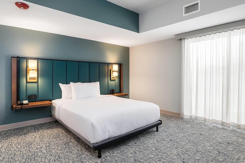 Wingate by Wyndham Geneva at SPIRE Academy photo 15