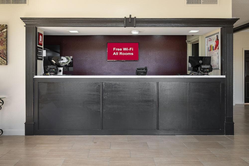 Red Roof Inn Murray photo 5