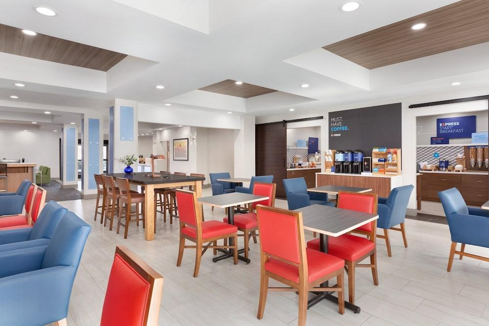 Holiday Inn Express Hotel & Suites Merced by IHG photo 51