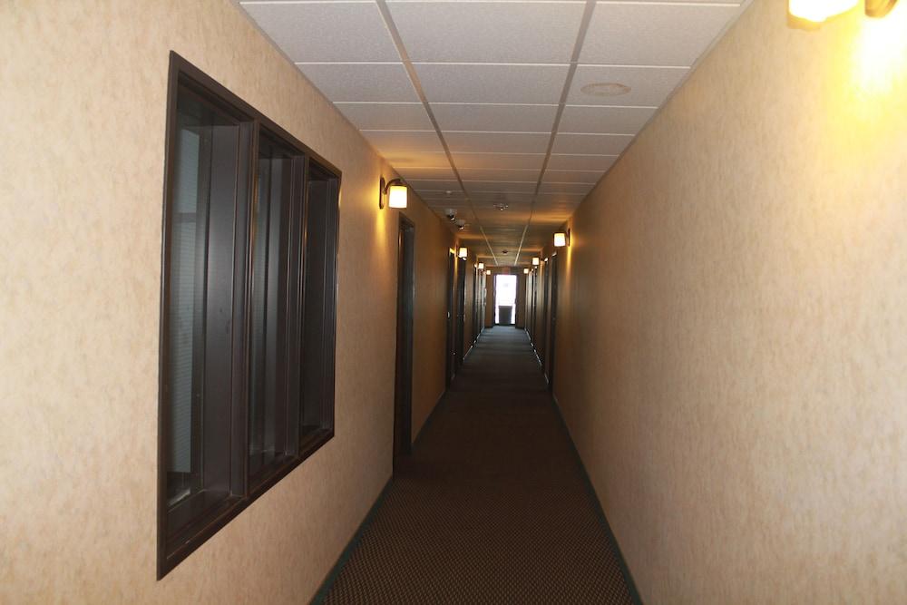 Econo Lodge Oacoma - Chamberlain West photo 91