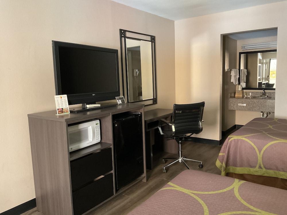 Super 8 by Wyndham Chattanooga/East Ridge photo 18