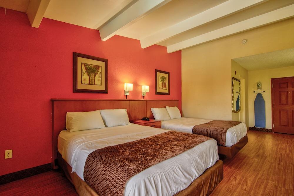 Clearwater Hotel photo 53