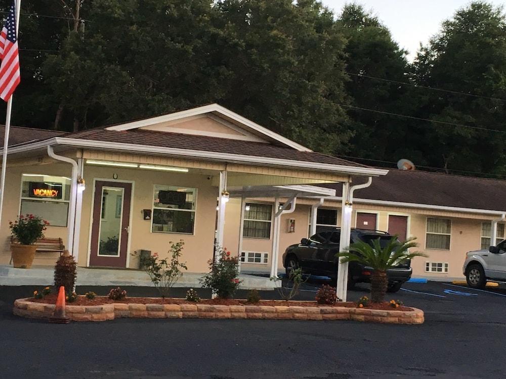 Blackwater Inn — hotel in Milton