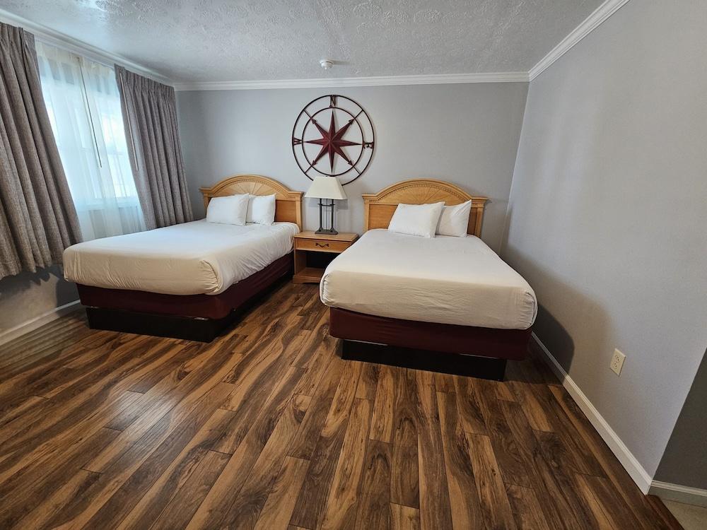 Capt.'s Inn & Suites photo 18