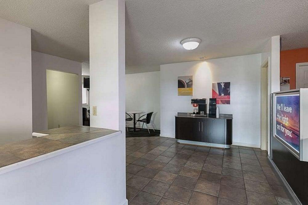Rodeway Inn & Suites Enterprise photo 7