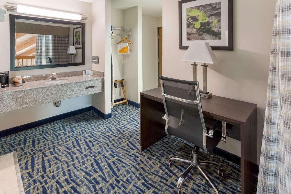 Quality Inn Rochelle photo 20