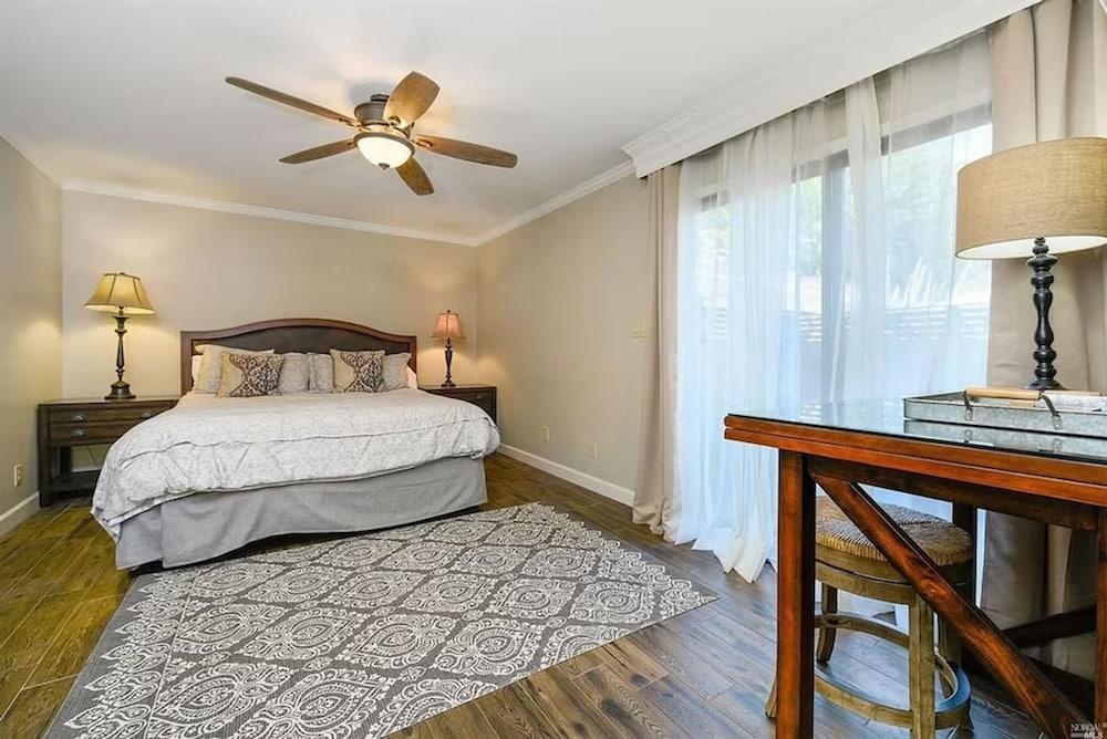 The Napa Residences photo 86