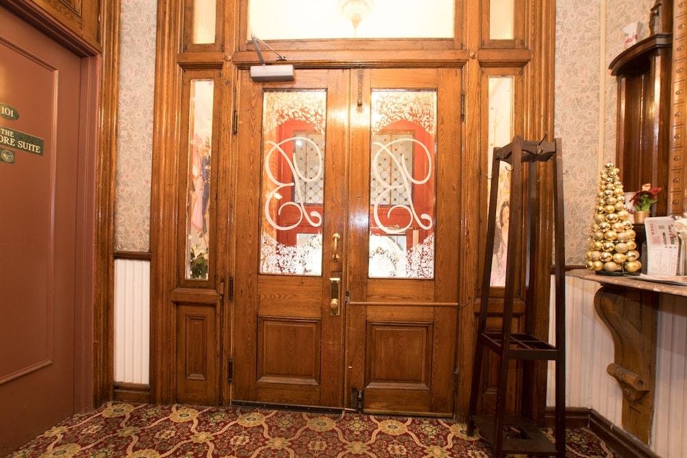Biltmore Suites Hotel photo 32