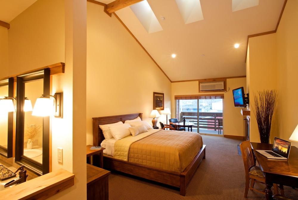 Cousins Country Inn photo 39