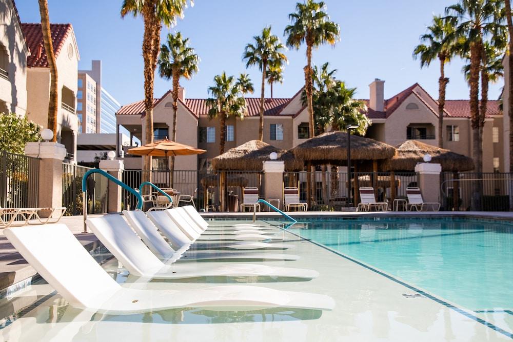 Holiday Inn Club Vacations at Desert Club Resort by IHG photo 48
