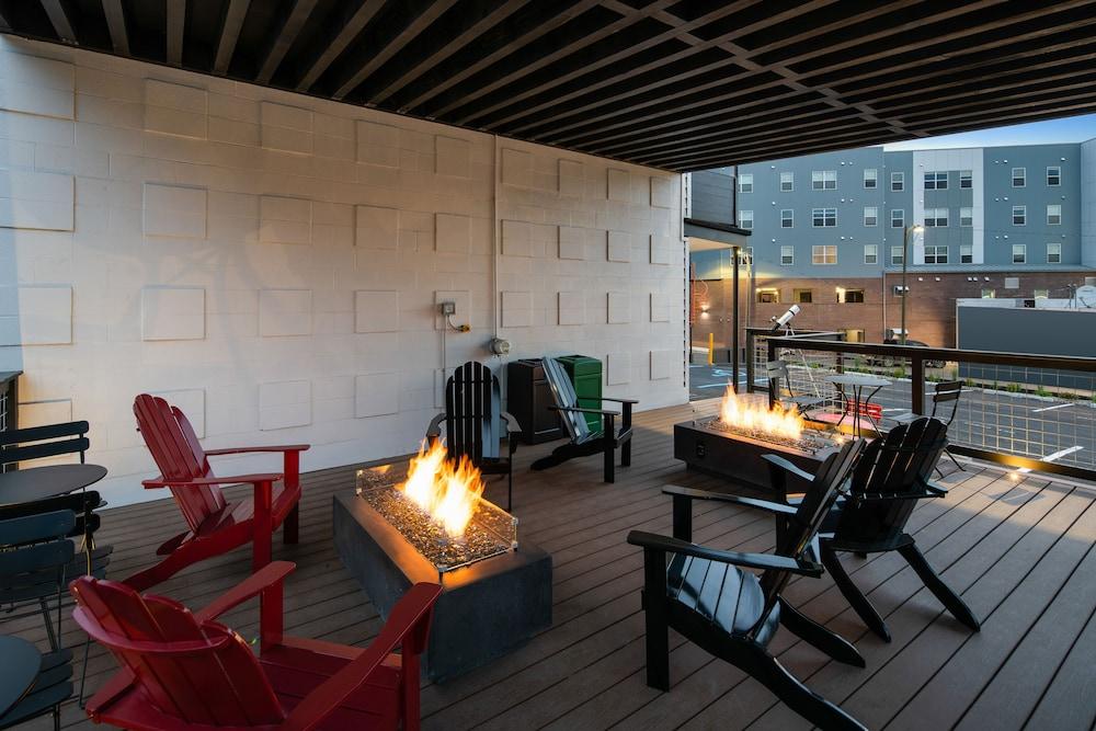 Hotel McCoy - Art, Coffee, Beer, Wine photo 40