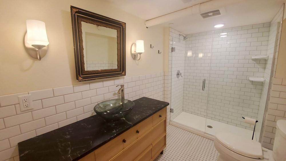Governor's Mansion Inn photo 13