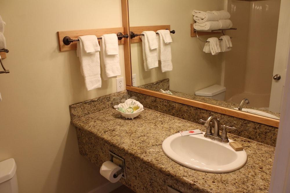 Inn at the Shore photo 34