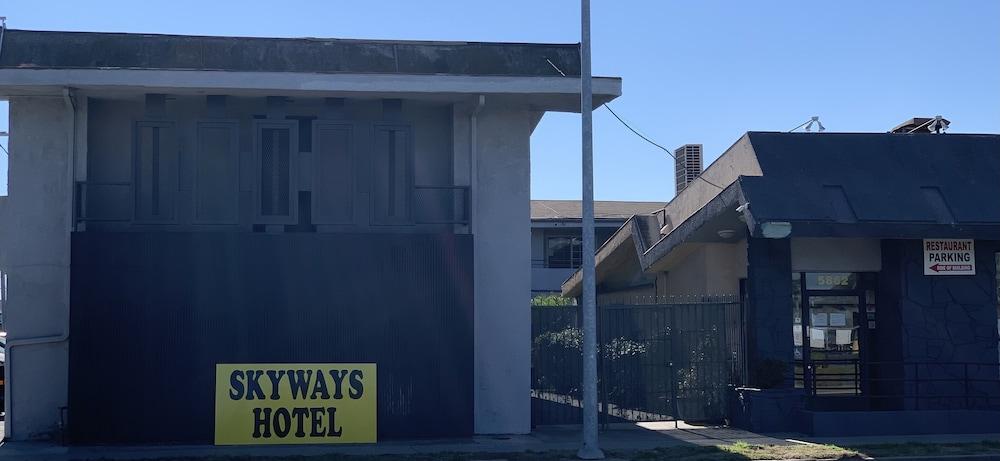 Skyways Hotel photo 11
